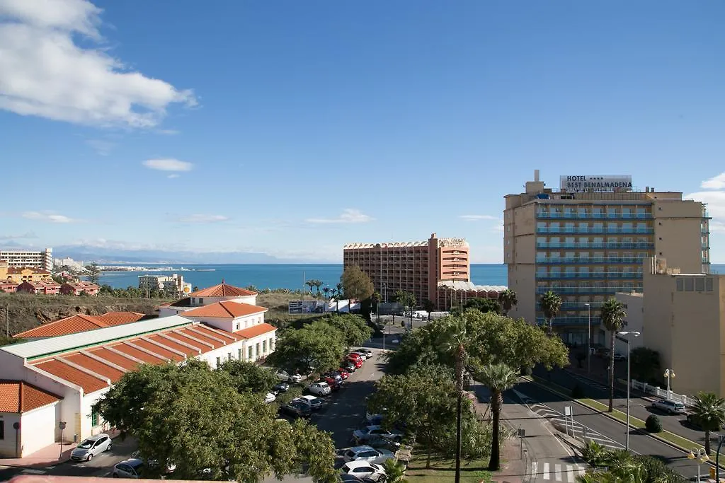 Urbanchic Beachfront Apt Apartamento Benalmádena